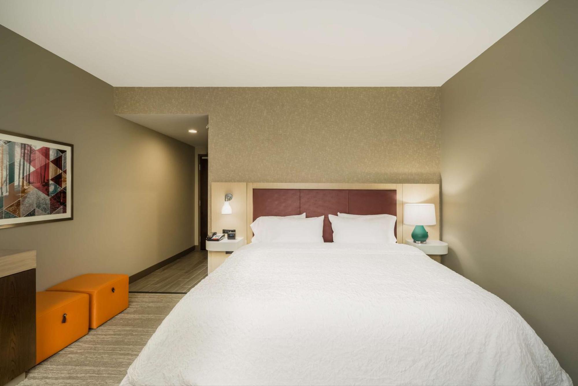 Hampton Inn Newport Eksteriør billede