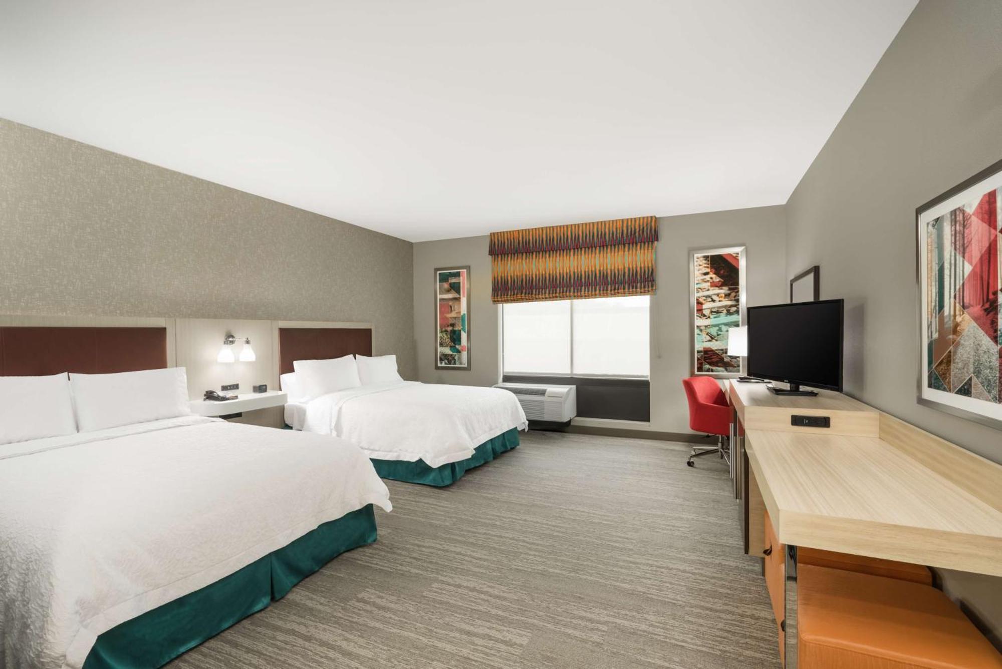 Hampton Inn Newport Eksteriør billede